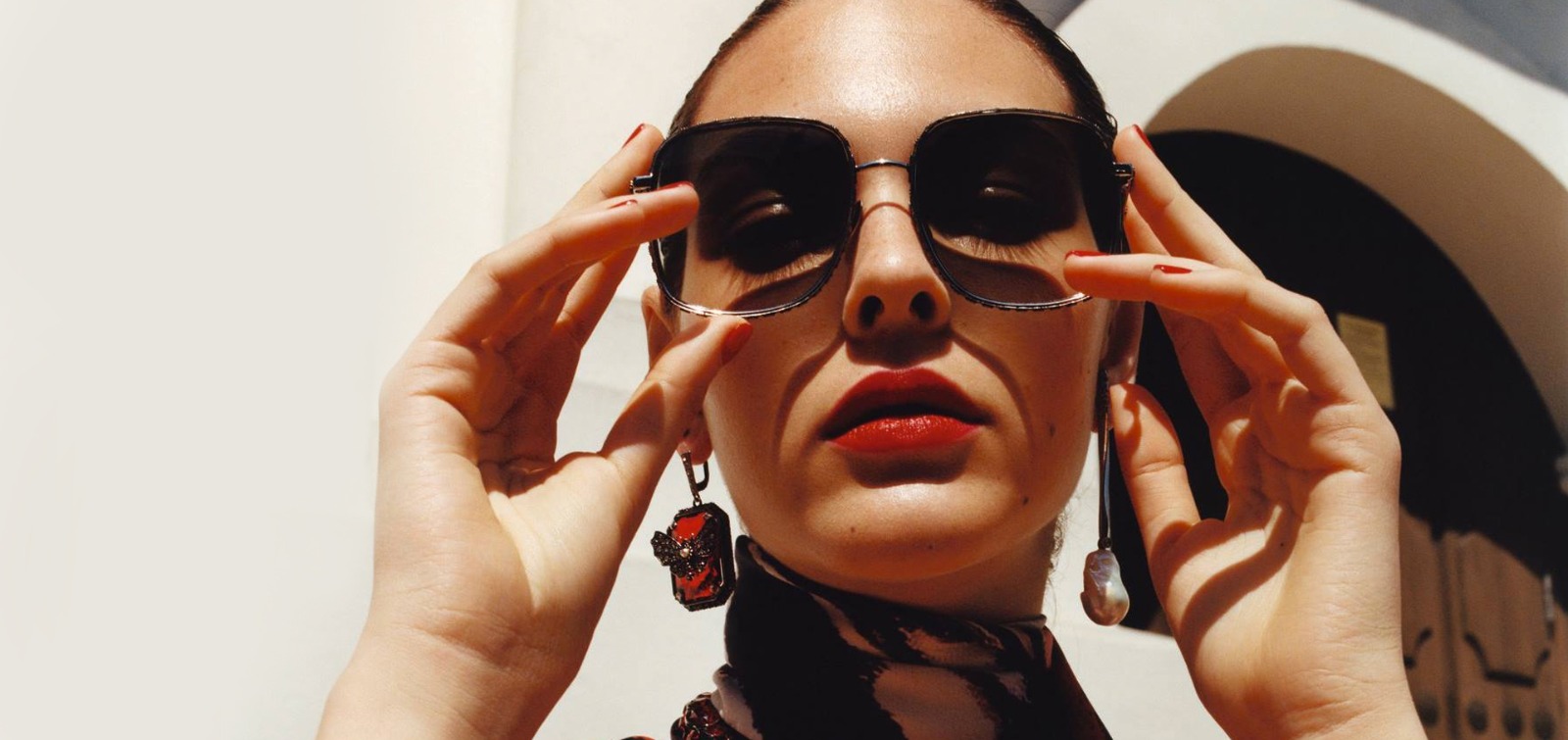 Gafas de sol y monturas de Alexander McQueen colección 2020